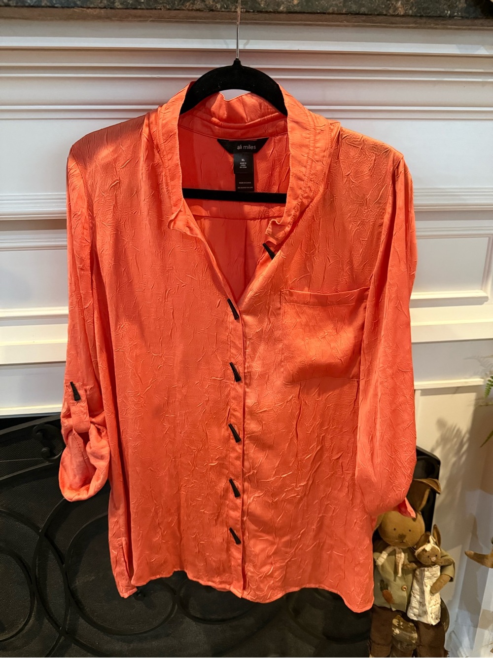 Ali Miles Coral-Orange Button-Front Women's Blouse